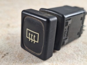 Klawisz, przycisk, włącznik deski rozdzielczej autobusu RENAULT FR1 , nawiew na szybę