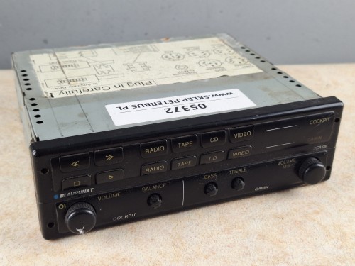 05372, Wzmacniacz autobusowy BLAUPUNKT BCA 08 TA, nr 7 607 803 010, panel sterownia RADIO, kaseta, AUX, video (4).jpg