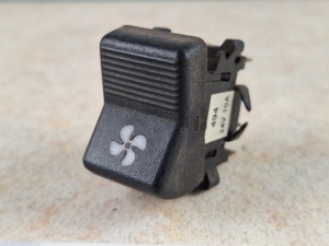 Klawisz, włącznik, przycisk deski rozdzielczej AUTOSAN LIDER, 494, 24V 10A, symbol wiatraka, nawiewy 