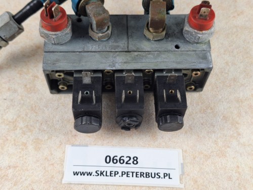 06628, Zawór elektromagnetyczny otwierania drzwi WABCO numer 3720600220, nr 372 060 011 6 (3).jpg