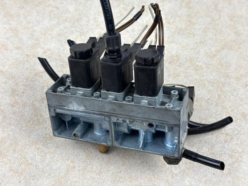 10160, Zawór elektromagnetyczny WABCO nr 372 060 022 0, MERCEDES O407, nr 372 060 011 6  (10).jpeg