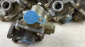 10271, Zawór pneumatyczny WABCO 975 001 000 0 - NOWY - M22 x 1,5 WABCO 898 011 380 4 (11).jpeg