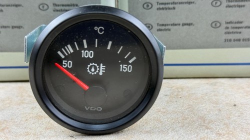 10479, Wskaźnik temperatury oleju - NOWY - VDO 310 040 015, nr 999 135 005 (8).jpeg