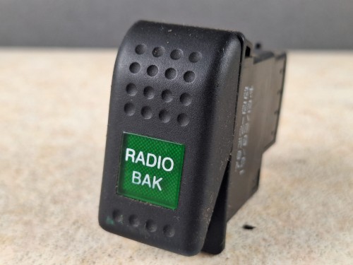 08226, Klawisz, przycisk, włącznik z napisem RADIO BAK, nr 7832-00, 4 PINów (6).jpg