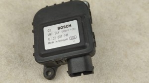 Silniczek krokowy, element nastawczy, silniczek z przekładnią BOSCH 0 132 801 141 