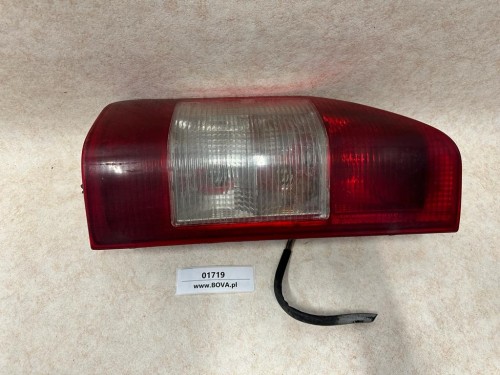 01319, Lampa zespolona Mercedes Sprinter 413 CDI, numer 421001129 (2).jpg