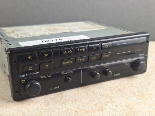 02274, Wzmacniacz autobusowy  BLAUPUNKT BCA 05, nr 7 607 005 200 5, panel sterownia RADIO, kaseta, CD, video - 100% sprawny -  (2).jpg