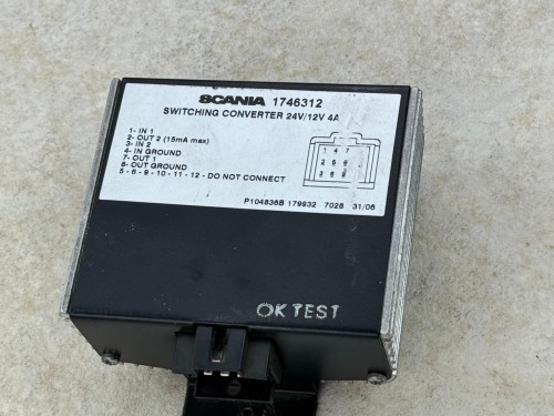 11023, Konwerter przełączający SCANIA 1746312, Switcing converter 24V12V 4A  (6).jpeg
