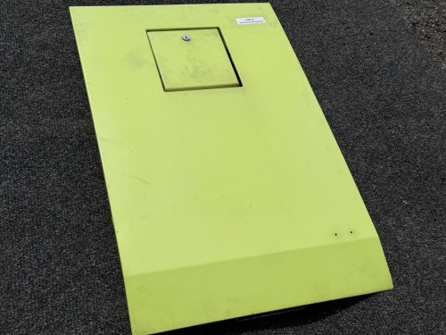 10912, Klapa boczna przy zbiorniku paliwa, z klapką wlewu paliwa, RENAULT FR 1, GTX, ILIADE, EURO 2, szerokość 61 cm x  wysokość 98 cm  (3).jpeg