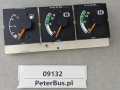 09132, 3 wskaźniki TEMSA SAFARI, wskaźnik paliwa 88 233 089 0016, wskaźnik ciśnienia powietrza 88 233 089 0025, 88 233 089 0026 (4).jpg