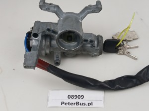 Stacyjka zapłonu autobusu ISUZU Turquoise nr 337472, A84G3, wraz z kluczykiem