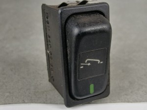 Klawisz, przycisk, włącznik otwierania szyberdachu Mercedes O550 Integro nr 611 540 00 66, 8 PINów 