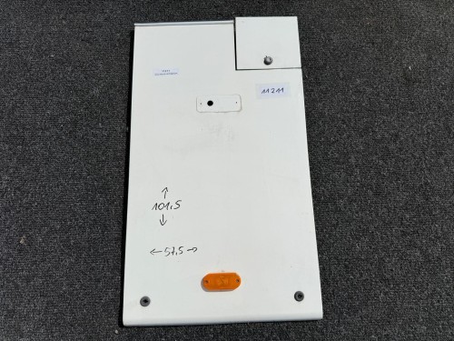 11211, Klapa boczna, serwisowa z wlewem paliwa, Futura FHD EURO 3, wymiary 101,5 cm wysokości x 57,5 cm szerokości, klapka wlewu paliwa (7).jpeg