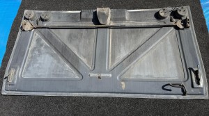 Klapa silnika BOVA MAGIQ, wymiary szer. 203,5 x 106,5 cm wysokości, klapa silnikowa 