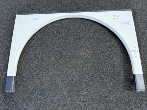 Błotnik autobusu SETRA S315, długość ok. = 134,5 cm, wysokość ok. 88 cm 