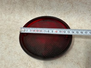 Klosz lampy tył BOVA, okrągły, mocowany na dwie śruby, średnica 14 cm 