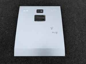 Klapa boczna, bagażowa RENAULT FR1, wymiary szerokość 84 x 97,5 cm wysokości