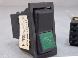 Klawisz, włącznik, przycisk oświetlenia IRISBUS AXER, Karosa Recreo, HLF nr 443 851 498 820, 5 PINów