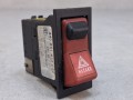 09592, Włącznik, przycisk, klawisz świateł awaryjnych KAROSA HLF nr 443 851 474 822, z napisem HAZARD  (2).jpg