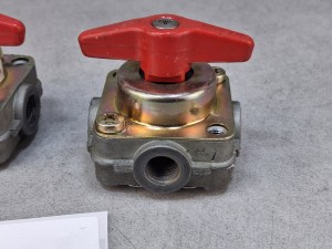 Zawór awaryjnego otwierania drzwi, WABCO 952 003 023 0, z pokrętłem, IRISBUS Axer