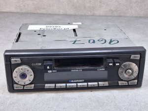 Radio, odtwarzacz kaset BLAUPUNKT RAVENNA C32 - NIESPRAWNE 