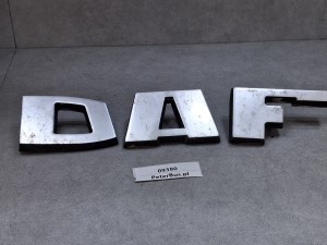 Logo DAF, szerokość całkowita ok. 45 cm, wysokość liter ok. 8 cm