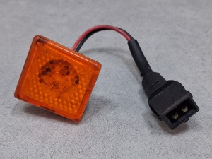 Obrysówka LED,  lampka obrysowa TE 105462, 2 PINy, kwadrat 3,5 cm