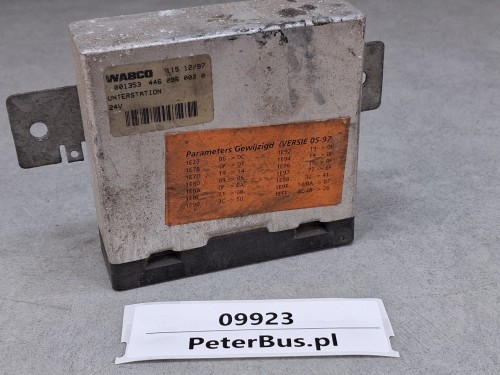 09923, Podstacja sterownia klimatyzacją BOVA Futura EURO 2, WABCO numer 446 096 002 0  (3).jpg