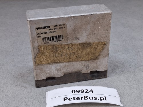 09924, Podstacja sterownia klimatyzacją WABCO numer 884 901 688 0 (2).jpg