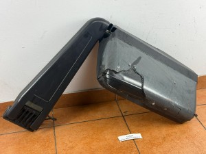 Lusterko PRAWE zewnętrzne na krótkim ramieniu - USZKODZONE -  