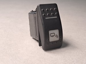 Klawisz, włącznik, przycisk oświetlenia w kufrze bagażowym BOVA Futura FHD, FLD, Carling 242210, 7 PINów 