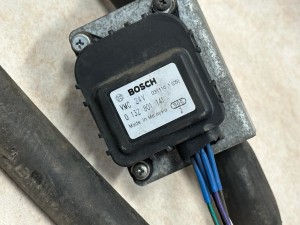 Silniczek krokowy, element nastawczy, silniczek z przekładnią BOSCH 0 132 801 141