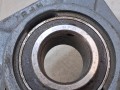 20264, Zespół łożyska w obudowie HFB Fi=30 mm, wymiary podstawy 105 mm x 105 mm, 4 otwory mocujące (6).jpg