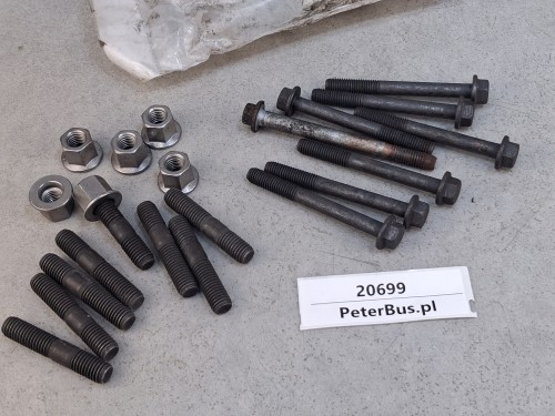 20699, ZESTAW 8 x śruby kolektora wydechowego M10 x 100mm VOLVO 21344787 (1).jpg