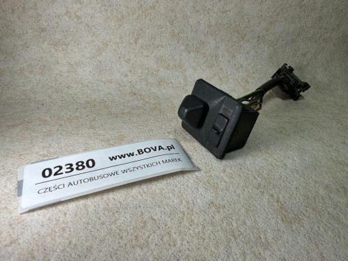 02380, Przycisk, klawisz, przełącznik sterowania lusterkami elektrycznymi autobusu MAN A21 (3).jpg