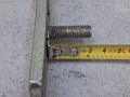 20520, Uchwyt, śruba, łącznik montażowy VOLVO w kształcie litery T, podstawa  10 x 3 cm, śruba 3 cm (5).jpg