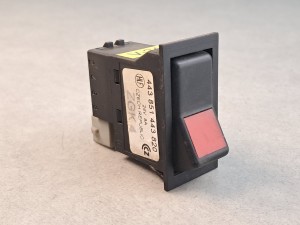 Przycisk, klawisz, włącznik deski rozdzielczej HLF nr 443 851 546 820,  PINy 2+2, czerwone tło, ZGK4