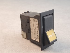 Przycisk, klawisz, włącznik pulpitu HLF nr 443 851 474 820, klakson IRISBUS Axer, KAROSA Recreo  