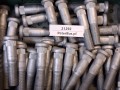 21292, Szpilka koła autobusu PE 10.9, długość całkowita 125 mm, średnica dolna 21,7 mm, średnica na frezie pod łbem 25,3 mm; średnica łba 35,6 mm - NOWA - dociskowa, poszerzana  (2).jpg