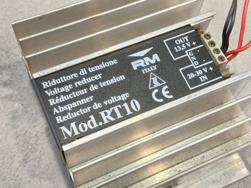 11888, Reduktor napięcia RM Italy, Mod. RT10, 13,5 V - 20-30 V (2).jpeg