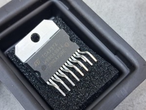 BLAUPUNKT 4822 209 31132 - układ scalony, końcówka mocy TDA 7374