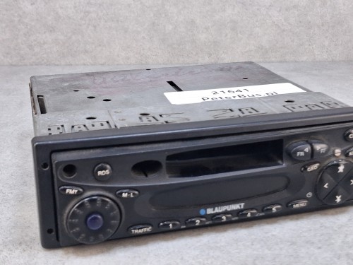 21641, Radio BLAUPUNKT DUBLIN C30 nr 7 640 120 510 (4).jpg