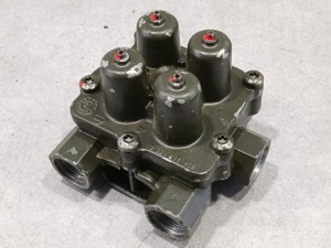 WABCO 81.52151-6098, nr 9347144000, zawór pneumatyczny wielodrożny, czteroobwodowy, zabezpieczający - ORYGINAŁ - 934 713 655 6