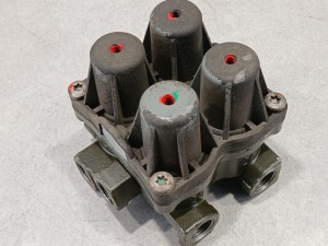 Zawór zabezpieczający 4-obwodowy VOLVO nr 2075 5195, WABCO 034 713 030 6