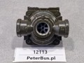 12113, Zawór WABCO 973 500 000 0 szybkospustowy, Mercedes NG, O 303, O 305, O 307, O 405, O 407, O 408 (8).jpeg