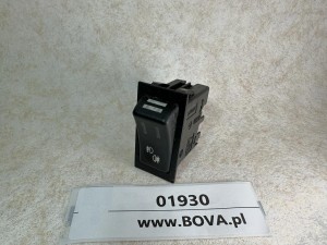 Przycisk, klawisz, włącznik świateł na pulpicie autobusu MAN A20 nr 06956 08