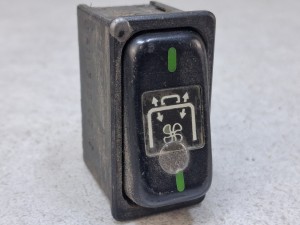 Klawisz, przycisk, włącznik deski rozdzielczej  Mercedes nr 611 545 00 19, 8 PINów, wyciąg