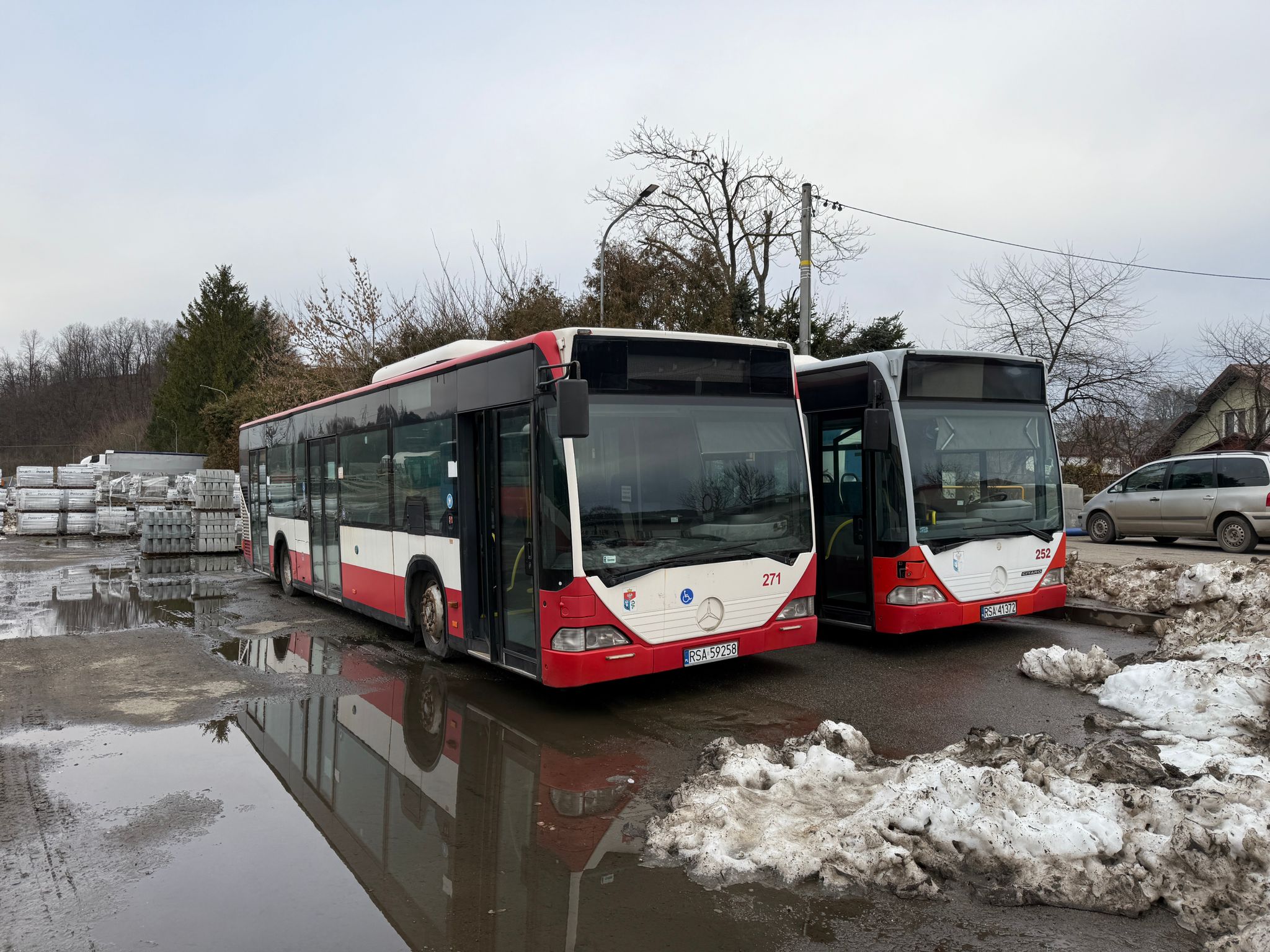 3 x Mercedes O530 Citaro kończy pracę w Sanoku i trafi na stację demontażu pojazdów